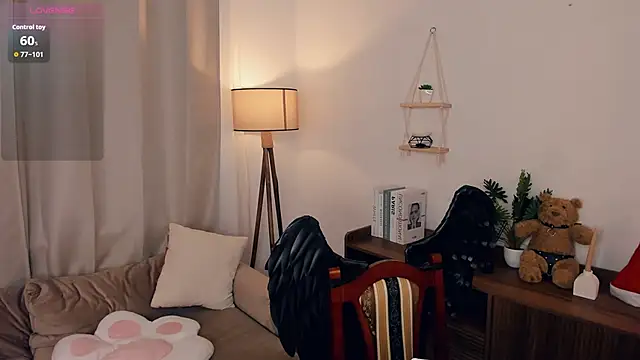 LaureMestler online show from February 21, 2026, 12:17 pm