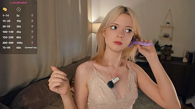 LaureMestler online show from March 19, 2026, 8:07 am