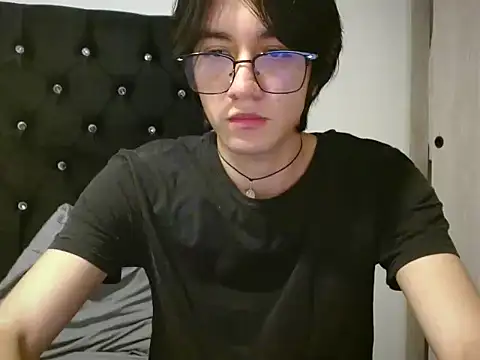 Snapshot of Matti_Mendez_ chatting on June 24, 2026, 11:26 pm Matti Mendez online show from June 24, 2026, 11:26 pm