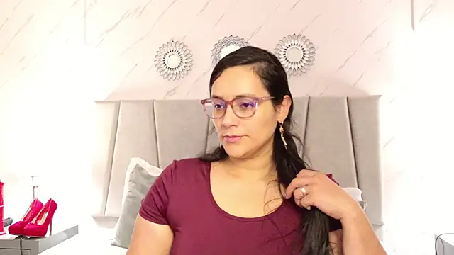 Snapshot of Michell_Monet chatting on April 30, 2026, 11:49 am Michell Monet online show from April 30, 2026, 11:49 am