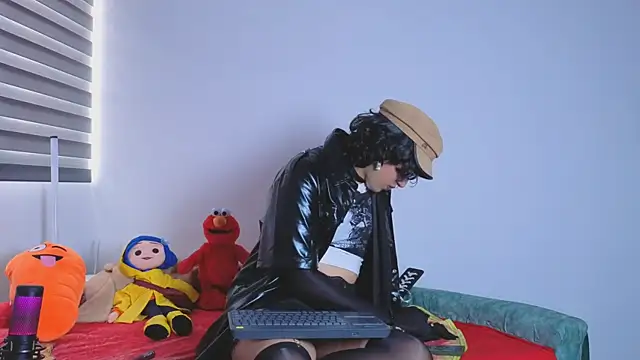 -BlueOpal- online show from February 6, 2026, 4:54 pm