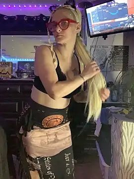 Snapshot of blondebarbiebae chatting on May 29, 2026, 11:36 pm blondebarbiebae online show from May 29, 2026, 11:36 pm