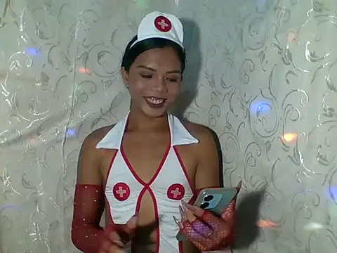 Kim25xxxx online show from December 22, 2025, 7:38 am