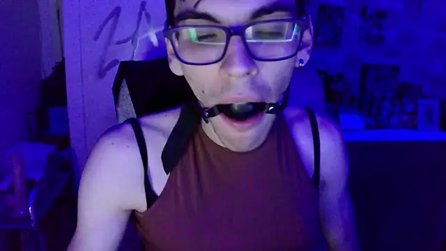 DairaxSissy  online show from September 26, 2025, 9:08 pm