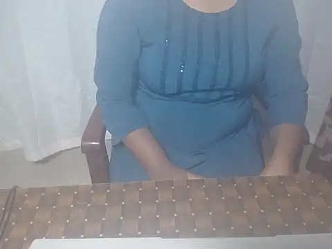 henakhan32 online show from October 10, 2025, 4:55 am