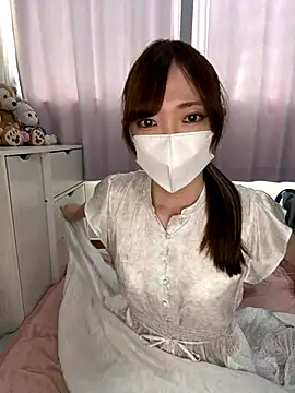 Snapshot of Moe_v_v chatting on October 17, 2025, 4:26 am Moe v v online show from October 17, 2025, 4:26 am