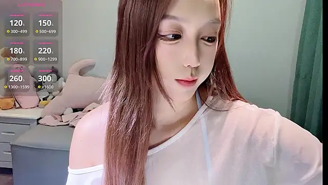 Snapshot of Luna--1 chatting on July 7, 2026, 2:43 pm Luna--1 online show from July 7, 2026, 2:43 pm