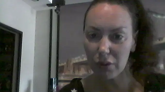 Snapshot of Selirine chatting on October 2, 2025, 2:29 am Selirine online show from October 2, 2025, 2:29 am