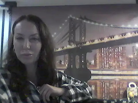 Snapshot of Selirine chatting on October 16, 2025, 8:37 am Selirine online show from October 16, 2025, 8:37 am