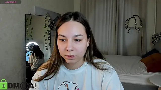 Al1ice Moures online show from February 6, 2026, 9:34 am