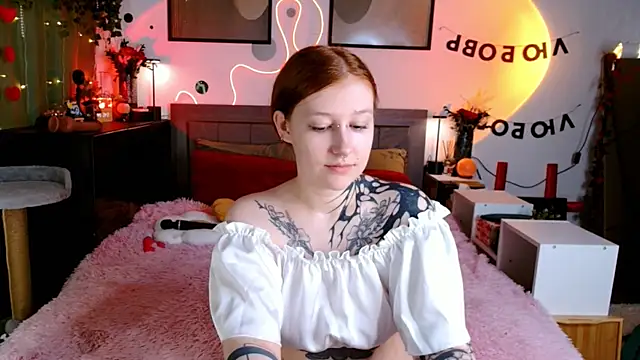 Snapshot of Ayla_Hicks chatting on June 30, 2026, 2:45 am Ayla Hicks online show from June 30, 2026, 2:45 am