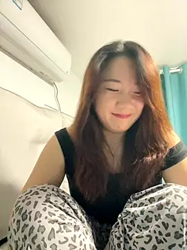 Momo-9988 online show from October 16, 2025, 5:25 pm