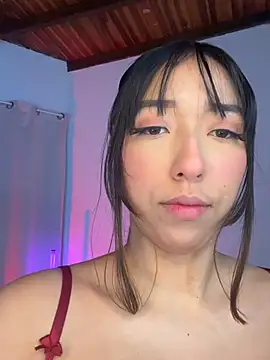 Snapshot of emily__walker chatting on May 2, 2026, 3:33 am emily walker online show from May 2, 2026, 3:33 am