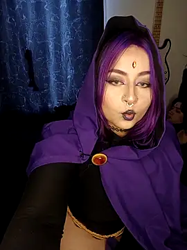 Iluromi online show from October 30, 2025, 6:19 pm