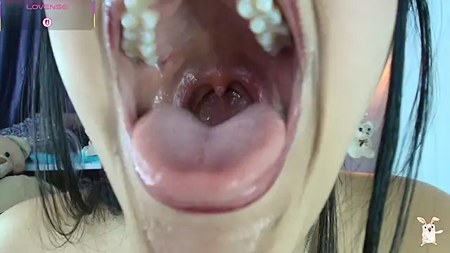 Hinata 21  online show from February 20, 2026, 8:53 pm