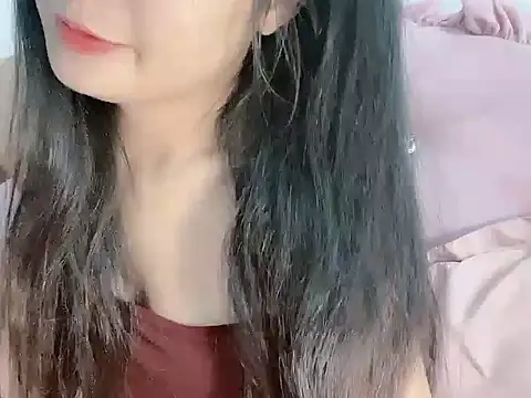 Snapshot of Lie_liee chatting on May 17, 2026, 10:39 pm Lie liee online show from May 17, 2026, 10:39 pm