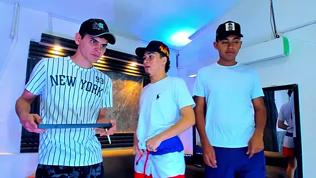 liam coleman25 online show from November 15, 2025, 4:32 am