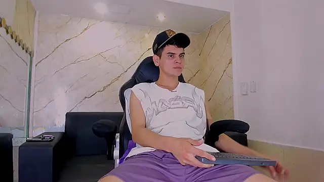 liam coleman25 online show from January 12, 2026, 4:29 am