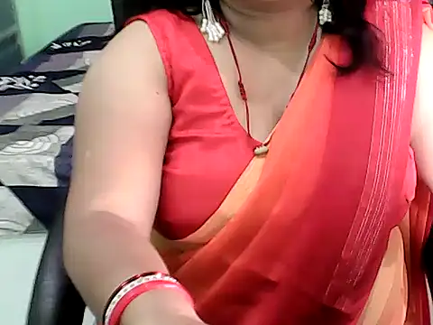 BABITA KUMARII online show from March 3, 2026, 5:08 pm