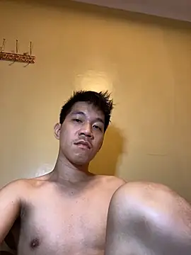 Snapshot of asian_guy_69 chatting on October 23, 2025, 12:43 am asian guy 69 online show from October 23, 2025, 12:43 am
