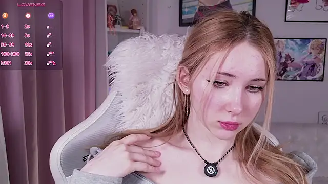 LiraKink online show from March 10, 2026, 4:17 am