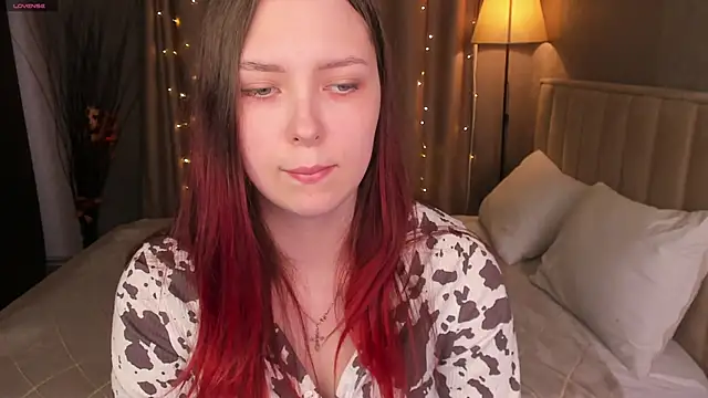 Monica  Queen online show from March 17, 2026, 5:33 am