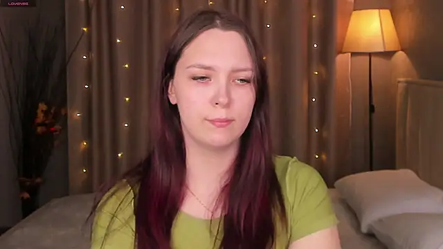 Monica  Queen online show from April 11, 2026, 7:45 am