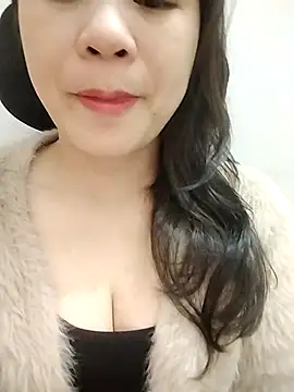 Girl Shy2000 online show from January 12, 2026, 12:38 am