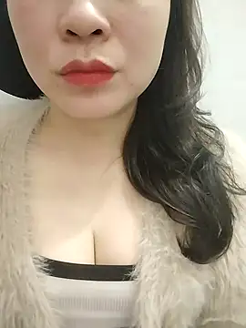 Girl Shy2000 online show from February 2, 2026, 1:21 pm