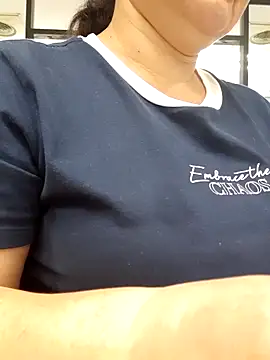 Kimkhaepretty online show from February 6, 2026, 5:56 am