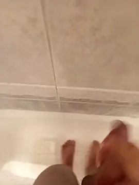 ruiiizz online show from April 28, 2026, 1:49 pm