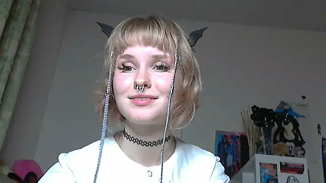 Paradoxy  online show from April 23, 2026, 8:55 pm