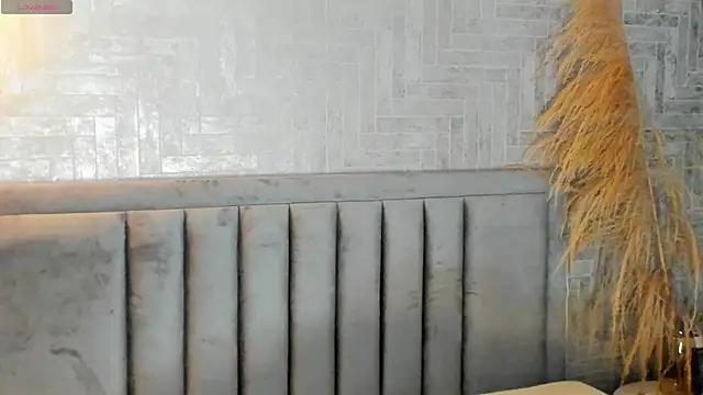 EmmaBlossom online show from October 4, 2025, 7:34 pm