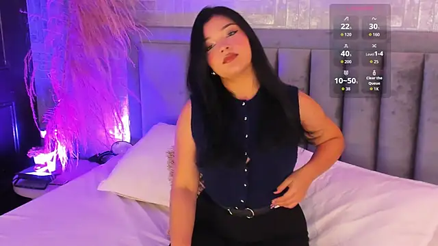 EmmaBlossom online show from October 17, 2025, 7:27 pm