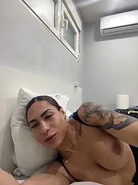 Naomi24herr online show from March 2, 2026, 8:15 pm