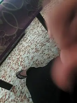 Snapshot of Rgl2722 chatting on September 25, 2025, 4:11 pm Rgl2722 online show from September 25, 2025, 4:11 pm