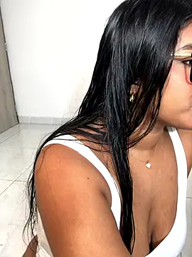 Snapshot of AnaBrowmn chatting on January 7, 2026, 12:07 pm AnaBrowmn online show from January 7, 2026, 12:07 pm