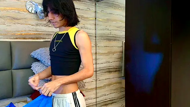 Lovers 21 online show from November 3, 2025, 11:26 pm