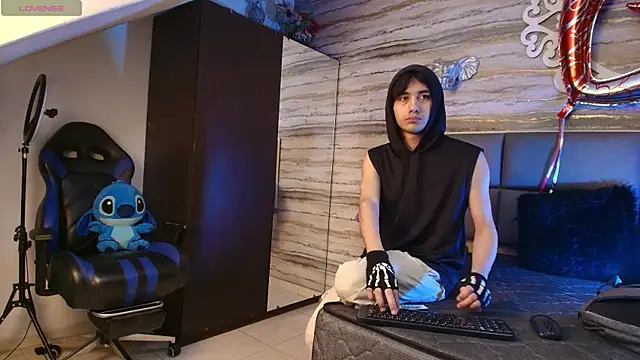 Lovers 21 online show from February 19, 2026, 4:08 am