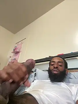 vaultclub online show from October 17, 2025, 9:06 pm