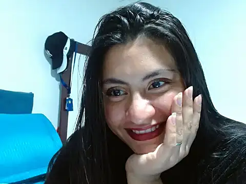 Snapshot of Maira_Diaz chatting on October 16, 2025, 4:19 pm Maira Diaz online show from October 16, 2025, 4:19 pm