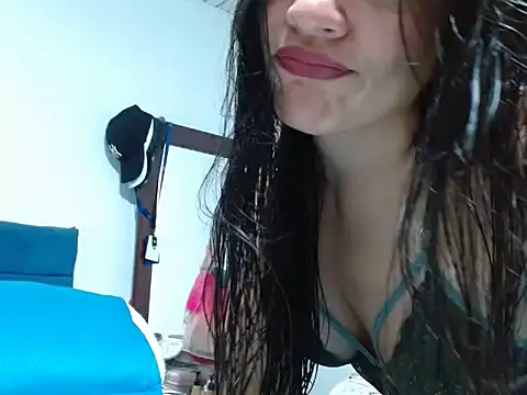 Snapshot of Maira_Diaz chatting on October 22, 2025, 2:17 pm Maira Diaz online show from October 22, 2025, 2:17 pm