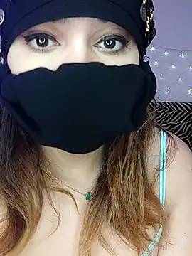 Snapshot of Gigi_mango chatting on October 3, 2025, 8:44 am Gigi mango online show from October 3, 2025, 8:44 am