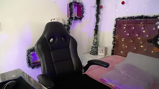 valeriamontex online show from December 5, 2025, 8:27 pm