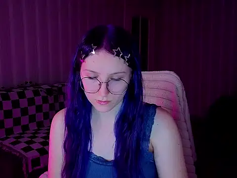violet-siren-x online show from June 18, 2026, 10:58 pm
