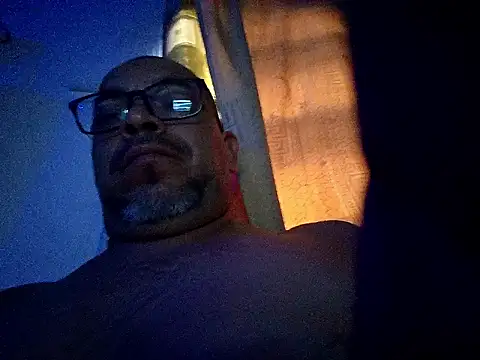 Snapshot of ANTHONYHOTT69 chatting on May 7, 2026, 9:31 pm ANTHONYHOTT69 online show from May 7, 2026, 9:31 pm