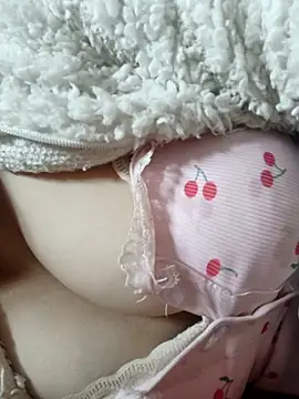 Snapshot of Paul-paul11 chatting on January 17, 2026, 1:32 am Paul-paul11 online show from January 17, 2026, 1:32 am