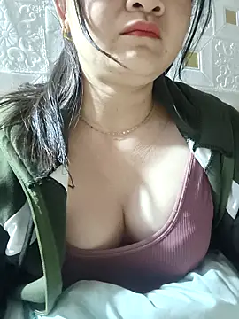 Snapshot of Paul-paul11 chatting on February 16, 2026, 11:34 pm Paul-paul11 online show from February 16, 2026, 11:34 pm