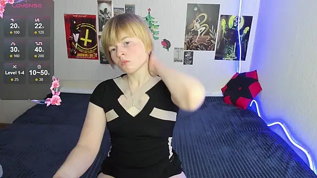 Cattie w  online show from February 5, 2026, 1:10 am