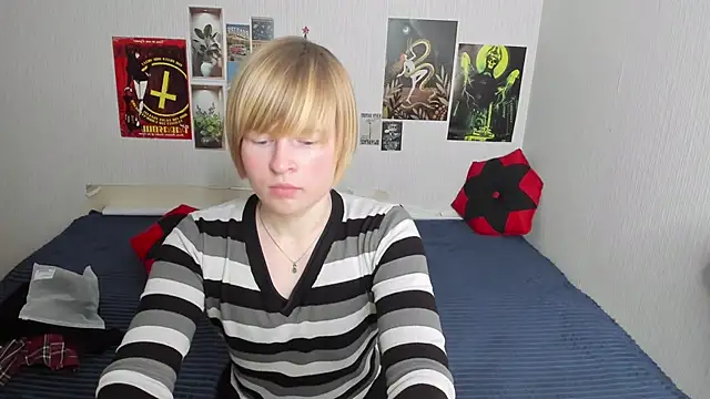 Cattie w  online show from March 24, 2026, 1:10 am